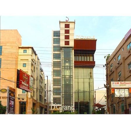 Hotel D Grand, Bareilly Buitenkant foto